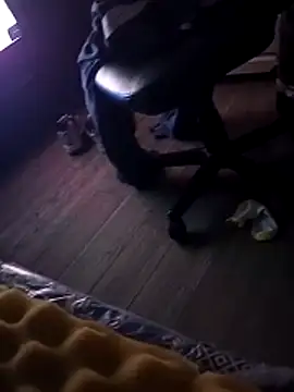 Snapshot of SLOWSTRO chatting on November 3, 6:03 am SLOWSTRO online show from November 3, 6:03 am