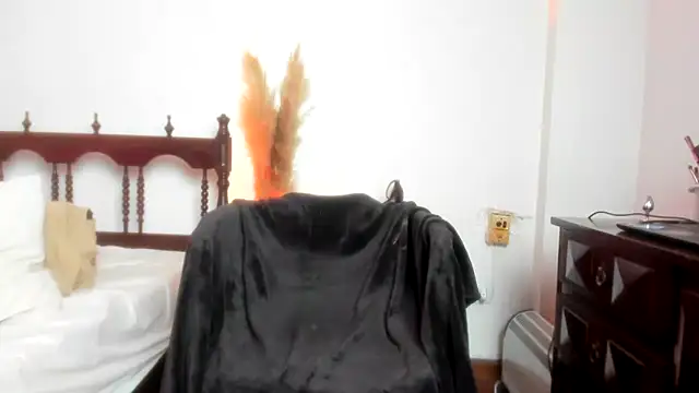 SailorxSindy online show from December 13, 10:45 pm