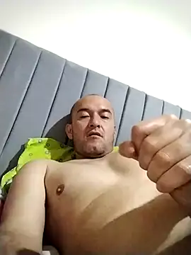 Snapshot of jota123345 chatting on February 11, 11:59 am jota123345 online show from February 11, 11:59 am