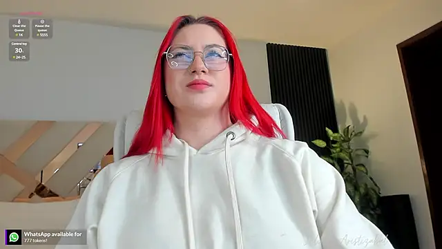 miss julietaa online show from January 25, 11:55 am