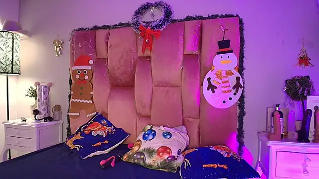 SweetBonniie online show from January 10, 11:45 am