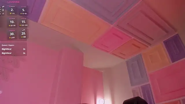 MaddisonLowe online show from March 8, 6:21 am