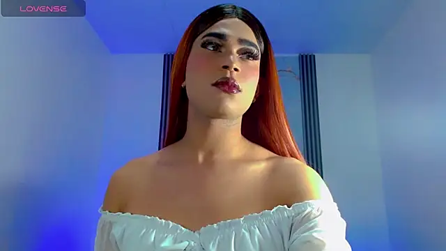 Hellen moons   online show from March 18, 7:20 pm