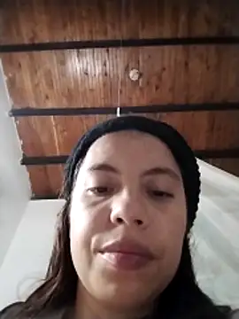 lisseth online show from December 9, 4:45 am