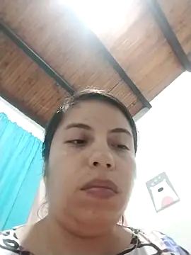 lisseth online show from January 6, 12:05 am