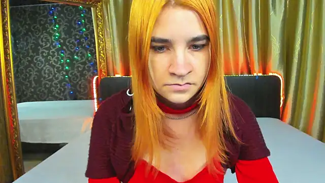  Polly Love  online show from December 11, 10:25 am