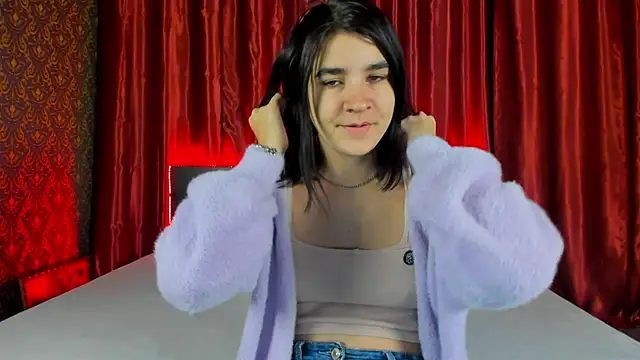  Polly Love  online show from September 29, 6:07 am