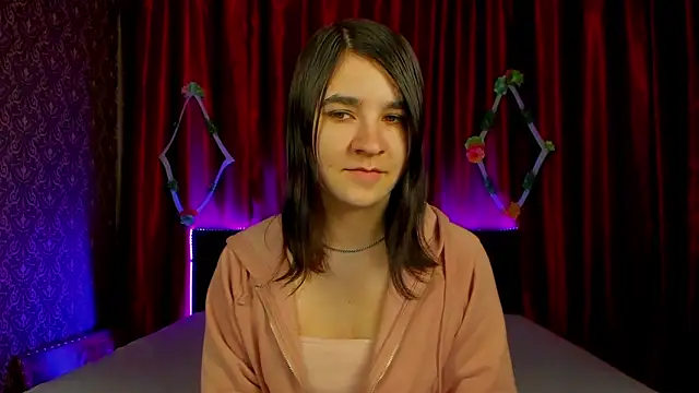  Polly Love  online show from March 17, 7:23 am