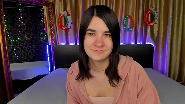  Polly Love  online show from April 10, 6:29 am