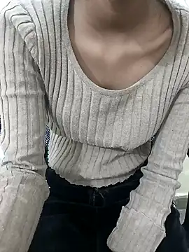 Snapshot of Aradhna_cute chatting on January 18, 11:43 am Aradhna cute online show from January 18, 11:43 am