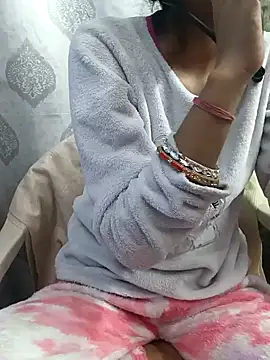 Snapshot of Aradhna_cute chatting on January 22, 8:29 am Aradhna cute online show from January 22, 8:29 am