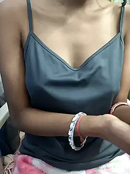 Snapshot of Aradhna_cute chatting on January 22, 11:34 am Aradhna cute online show from January 22, 11:34 am