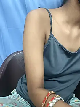 Snapshot of Aradhna_cute chatting on February 5, 2:48 pm Aradhna cute online show from February 5, 2:48 pm