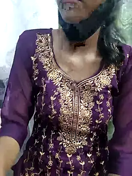 Snapshot of Aradhna_cute chatting on February 12, 11:29 am Aradhna cute online show from February 12, 11:29 am