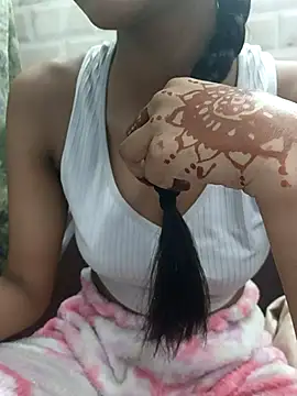 Snapshot of Aradhna_cute chatting on February 18, 4:16 pm Aradhna cute online show from February 18, 4:16 pm