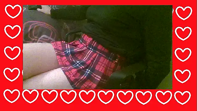 Snapshot of AshWinter chatting on February 16, 7:05 pm AshWinter online show from February 16, 7:05 pm