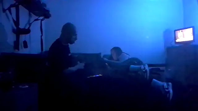 Snapshot of nakedtony81 chatting on January 6, 8:51 am nakedtony81 online show from January 6, 8:51 am