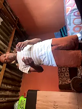 Snapshot of skyfall200 chatting on November 20, 4:56 am skyfall200 online show from November 20, 4:56 am