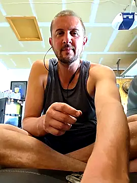 MrMechanic38 online show from August 8, 12:13 am