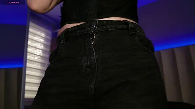 Megan mooree  online show from November 8, 12:05 pm