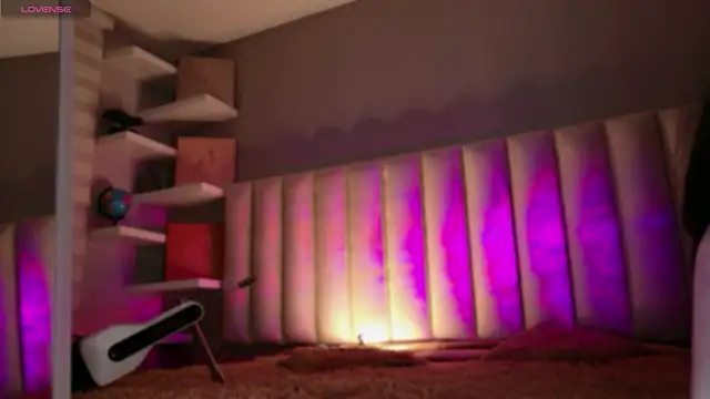 Megan mooree  online show from January 13, 12:10 pm