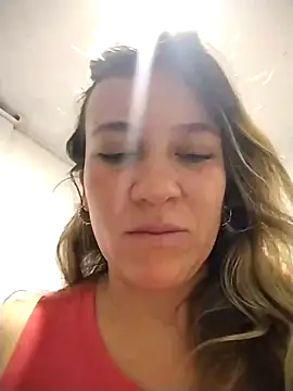 Snapshot of ELEKTRA-LUXURY chatting on March 12, 2:09 am ELEKTRA-LUXURY online show from March 12, 2:09 am