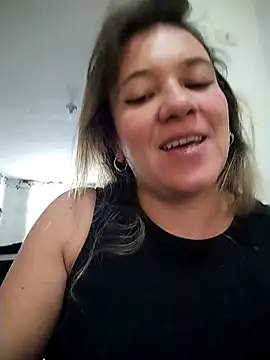 Snapshot of ELEKTRA-LUXURY chatting on March 20, 9:46 pm ELEKTRA-LUXURY online show from March 20, 9:46 pm