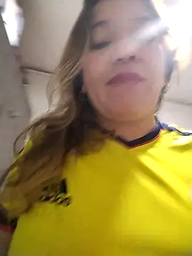 Snapshot of ELEKTRA-LUXURY chatting on March 21, 3:33 am ELEKTRA-LUXURY online show from March 21, 3:33 am