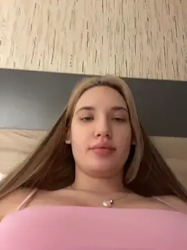 Holly Molii online show from May 30, 3:25 am