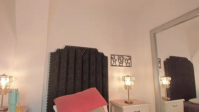 SamanthaBrown69 online show from October 1, 3:45 am