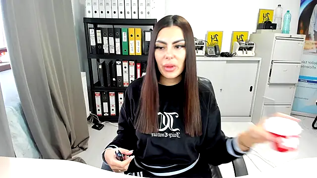 kilenyapatrice online show from November 6, 11:44 am