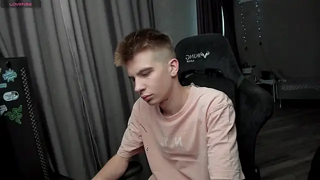 Oscar  xxl online show from January 8, 8:49 am