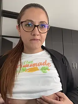 Shianrose online show from February 21, 3:21 pm