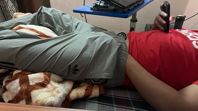 sexyboy09 online show from October 25, 6:43 am