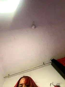 Snapshot of EmmaHot chatting on October 1, 11:55 pm EmmaHot online show from October 1, 11:55 pm