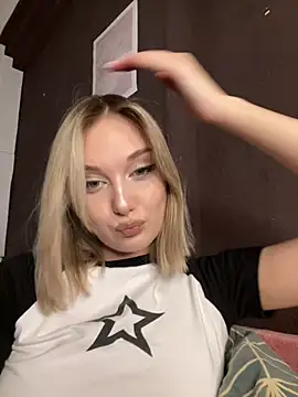 Alisa Rise online show from March 16, 6:44 pm