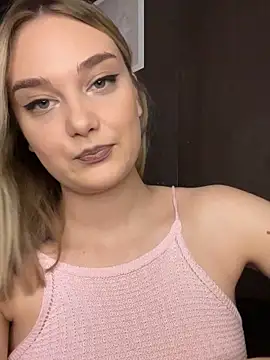 Alisa Rise online show from November 2, 3:25 pm