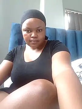 Curveysinaa online show from February 6, 11:43 am