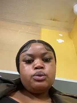 Curveysinaa online show from March 18, 11:30 am