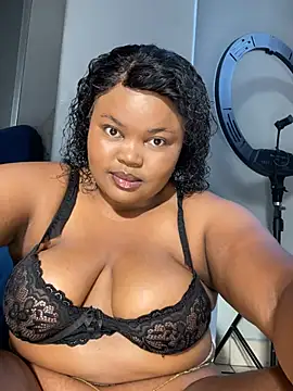 Curveysinaa online show from February 18, 5:36 am