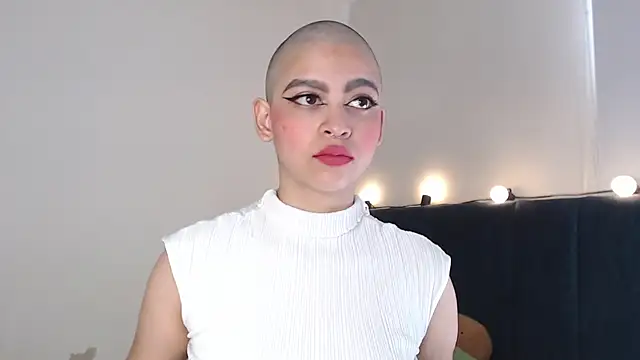 Bitsy Messy online show from January 14, 5:34 pm