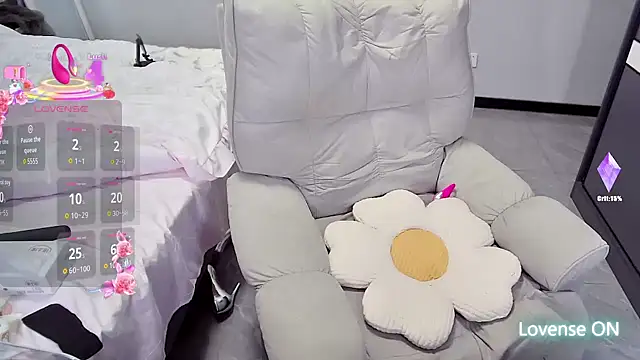 Feifei-cn online show from October 12, 2:49 pm