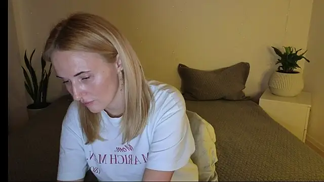 AlisssaRose online show from March 15, 1:19 am