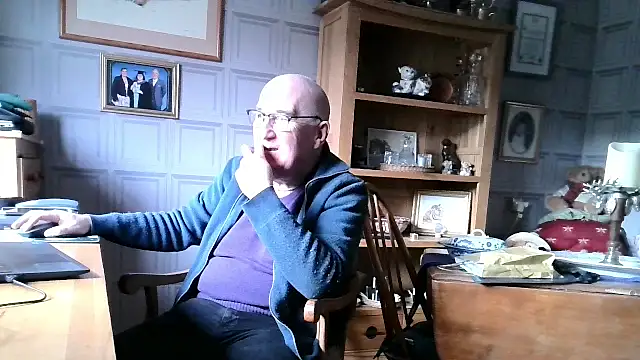 Adamdaddybear online show from January 25, 1:52 pm