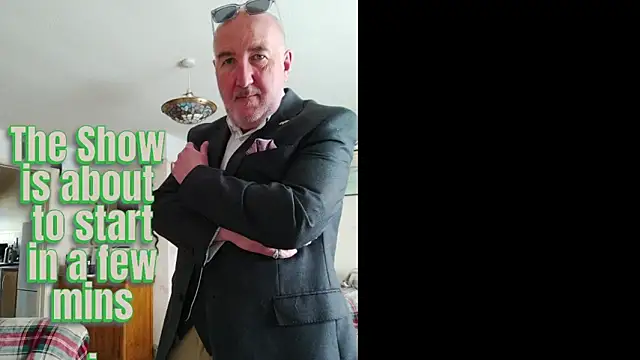 Adamdaddybear online show from October 1, 7:47 am