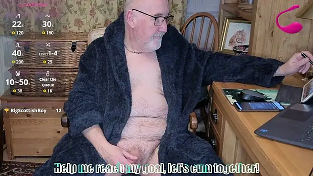 Adamdaddybear online show from February 21, 9:38 pm