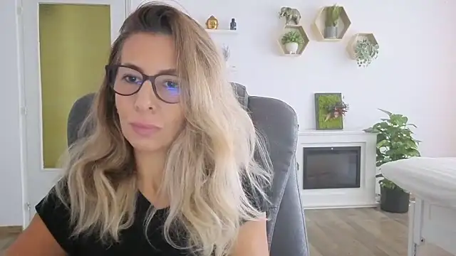 SukyGirl online show from September 25, 7:34 am