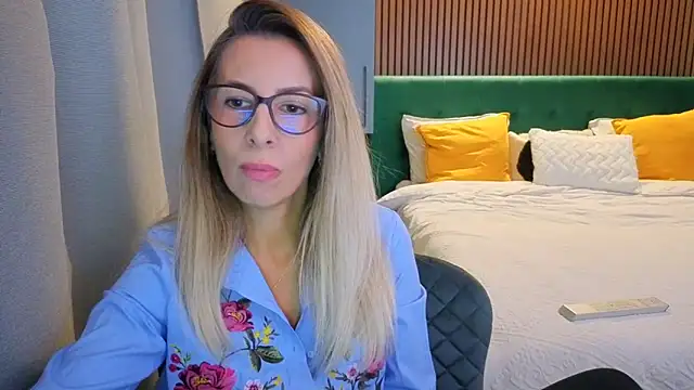 SukyGirl online show from September 30, 2:11 pm