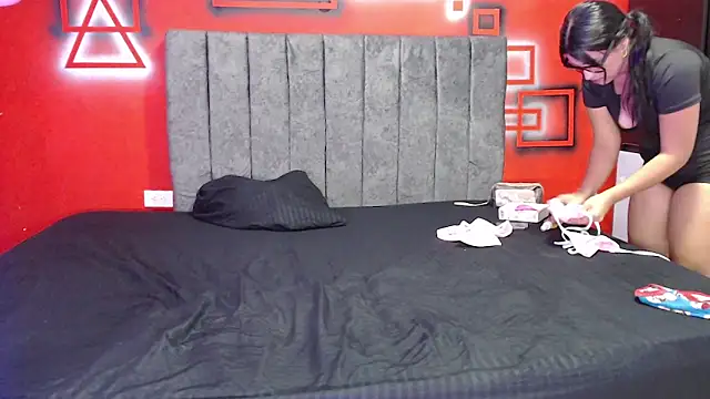 dirty couple22 online show from October 5, 2:04 pm