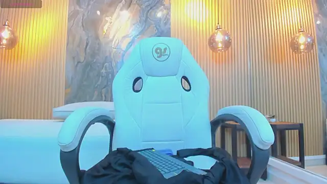 ella harper online show from March 19, 2:59 am